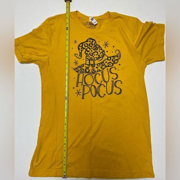 J.Mack Bella Canvas Women’s Yellow Hocus Pocus Witch Hat Graphic Shirt Sz M - Picture 5 of 9